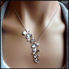 Brand New! High Quality Beautiful Silver Necklace Monogram Pendant Necklace, Engagement Necklaces, Silver Flower Necklace, Wedding Bride Jewelry, Silver Choker Necklace, Leaf Flower, Anthropologie Jewelry, Silver Choker, Silver Gemstone Jewelry