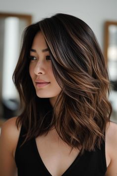 53+ California Brunette Hair Ideas Medium Length Balayage With Layers, Caramel Ribbon Highlights On Dark Hair, Partial Highlights Medium Length Hair, Soft Medium Layered Haircuts, Asian Highlights Hair Black, Easy Upkeep Hair Color, Brown Hair With Highlights Medium Length, Haircut On Medium Length Hair, Layered Brunette Hair Medium