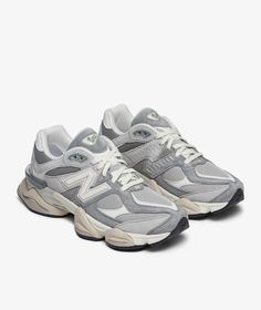 Ya puedes conseguir en sivasdescalzo el producto U9060V1 de la marca   New Balance   de la colección  Fall Winter 2024. ¿A qué esperas? New Balance U9060, New Balance 998, Winter Outfits Snow, Zapatillas New Balance, Autumn Shoes Women, Sneakers New Balance, Grey New Balance, New Balance 9060, Winter Outfits Aesthetic