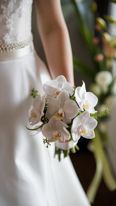 Elegant Mini Orchid Posy Bouquets Orchid Bridal Bouquets Unique, Small Orchid Bouquet, Orchid Arrangements Wedding, Entourage Bouquet, White Orchid Bridal Bouquet, Bridal Bouquet Orchids, Handbouquet Wedding, Bridal Bouquet Simple