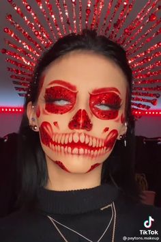 Red Skeleton Makeup, Maquillaje Halloween Aesthetic, Red Skull Makeup, Pretty Halloween Makeup, Holloween Makeup, Vampire Bride, Skeleton Makeup, Halloween Makeup Pretty