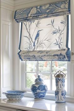 Coastal Kitchen Ideas, Coastal Kitchen Decor, Permanent Vacation, Kitchen Decor Ideas, Kitchen Window Treatments, Coastal Kitchen, English Country House, Window Dressings, Blue Rooms