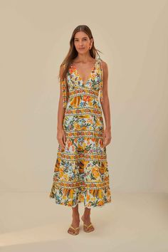 30 Beach Wedding Guest Dresses To Celebrate Seaside In Fashion Composition, Beach Wedding Guests, Brazilian Style, Beach Wedding Guest Dress, Banana Print, Ombre Dress, Blue Spring, Tropical Dress