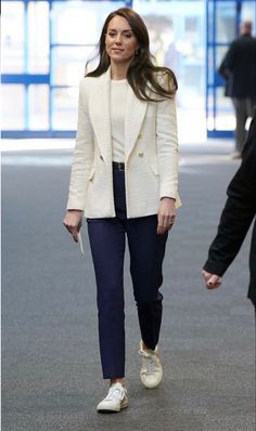 Kate Middleton Stil, White Blazer Outfits, Zara Blazer