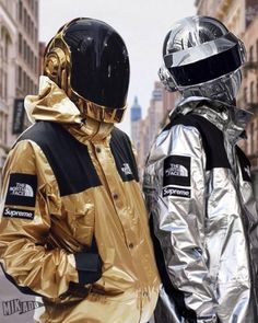 Daft Punk Helmet, Designer Winter Jackets, Punk Baby, Overcoat Men, Punk Pins, Punk Art, Halloween Costumes Friends, Style Japonais, Daft Punk