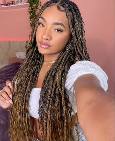 Goddess braids Box Goddess Braids, Fairy Braids, Hairstyles Goddess Braids, Fairy Hairstyle, Dream Hairstyles, Braids Goddess, Senegalese Twist Hairstyles, Comb Over Haircut, Short Box Braids Hairstyles