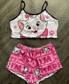 Kitty Clothes, Hello Kitty Clothes, Cute Sleepwear, Cute Pajama Sets, Pajama Outfits, Lazy Day Outfits, Cute Pajamas, Causual Outfits, Women Nightwear