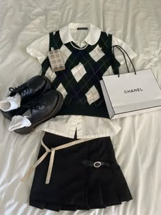 Argyle Outfit Ideas, Burberry Style Outfit, Sweater Vest Outfit Old Money, Expensive Style Aesthetic, Burberry Vest Outfit, Old Chanel Outfit, Chanel Vest Outfit, Couquette Aesthetic Girl Outfit, Cute Expensive Outfits