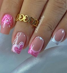 Uñas Dip Powder, Heart Tip Nails, Valentine Nail Design, Uñas Aesthetic, Valentine Nail, Rose Nail Art, Super Cute Nails, Valentine Nail Art, Fancy Nails Designs