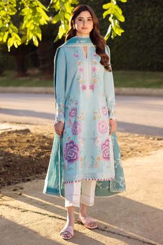 Zaha Gizem (ZL24-14 B) Summer Lawn Collection 2024 Lawn Dresses, Sajal Aly, Embroidered Hem, Sajal Ali, Pakistani Lawn Suits, Summer Lawn, Salwar Kamiz, Chiffon Collection, Simple Pakistani Dresses