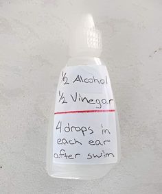 Swimmers Ear Drops, Swimmers Ear, Ear Ache, Ethyl Alcohol, Eye Drop, Ear Drops, Diy Cleaning Solution, Herbal Plants, Diy Remedies