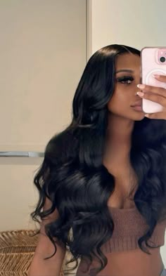 Hairstyles Lace Wig, Baddie Wigs, Graduation Hairstyles For Black Women, Lace Wig Install, Wig Inspiration, Wigs Styles, Dump Pics, Graduation Hair, Future Hairstyles