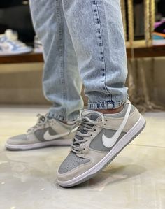 نایکی اس بی دانک بدون ساق طوسی || Nike SB Dunk low gray fog (کد 190) Nike Dunks Grey Fog, Nike Sb Dunk Low Atmos Elephant, Nike Sb Force 58 Photon Dust, Nike Air Jordan 1 Low