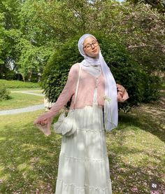 Hijabi summer , spring outfits Summer Dress Hijab Outfit, Muslim Girl Summer Outfits, Hijabi Linen Outfits, Summer Fits For Hijabis, Hijabi Girl Outfit Summer, Summer Outfits For Hijab Girl, Hijabi Kawaii Outfits, Hijab Summer Fashion, Hijabi Girl Outfit Ideas