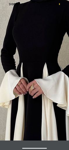 Black Soiree Dresses For Hijab, Modest Dresses Fashion, Muslim Fashion Dress, Muslimah Fashion Outfits, Hijab Fashion Inspiration, Stylish Dress Book