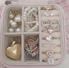 Pink Girly Things, Girly Accessories, Pink Princess, Girly Jewelry, Dream Jewelry, Just Girly Things, Pretty Jewellery, Jewelry Inspo