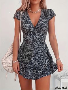 Olivia Mark - Ditsy Floral Print Dress, Casual V Neck Short Sleeve Mini Dress, Women's Clothing Gaun Fashion, Dot Print Dress, Short Summer Dresses, Summer Fashion Dresses, Womens Floral Dress, High Waist Fashion, Short Sleeve Mini Dress, Mode Inspo, Trend Fashion