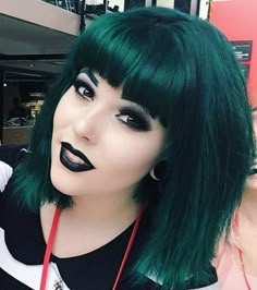 Smokey Green Hair, Dark Colored Hair, Forest Green Hair, Dre Ronayne, Green Goth, Emerald Green Hair, Dark Green Hair, Gold Hair Colors, Teal Hair