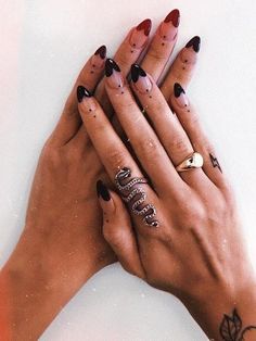 Nail Inspo Almond Short, Goth Acrylic Nails, Tie And Dye Dress, Black Wedding Nails, Nail Designs Black, Nail Inspo Almond, Nail 2022, Halloween Nails Diy, Witchy Nails