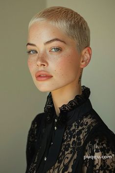 Very Short Pixie, Buzz Cut Hairstyles, Short Hair Cuts For Round Faces, Long Pixie Hairstyles, Buzzed Hair, Bold Hair Color, Super Short Hair, Edgy Short Hair