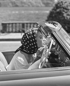 Woman Driving Car, Parisian Room, Woman Driving, Debut Photoshoot, Funny Car Memes, Driving Car, Wedding Picture Poses, Stuck In My Head, Vintage Glam