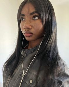 Face Claims Female Black, Lydia Aesthetic, Black Face Claims, Older Black Woman, Black Queens, Makeup Tut, Black Femininity, Insta Post, Body Anatomy