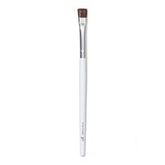 Eyeliner Brush | e.l.f. Cosmetics How To Use Eyeliner, Elf Eyeliner, Eyebrow Concealer, Eye Corner, Skincare Brush, Liner Brush, Eyeliner Styles, Eyes Lips Face, Elf Cosmetics