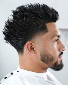 Taper Vs Fade Haircut Difference to Know 2023 Hire Style Men Hair, Taper Fade Long Hair, Trending Hairstyles For Men, Taper Fade Short Hair, Haircut Selfie, Photo Hijab