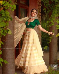 Pavada Blouse Kerala, Kerala Dhavani, Onam Photography, Customised Lehenga, Onam Special, Kasavu Saree