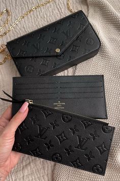 Louis Vuttion Pochette, Louis Vuitton Felicie Pochette Black, Black Luis Viton Bag, Disgner Bag, Louis Vuitton Black Purse, Louis Vuitton Dhgate, Louis Viouton Purse, Louis Vuitton Purse Aesthetic, Louis Vuitton Wallet Aesthetic