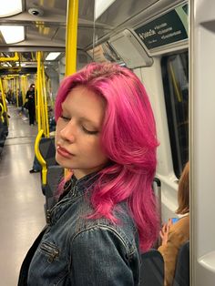 Hot Pink Hair Outfit Ideas, Romona Flowers Hairstyle, Blue Hair Pink Tips, Electric Pink Hair, Short Dark Pink Hair, Messy Pink Hair, Violet Pink Hair, Pink Hair On Brown Skin, Cool Pink Hair