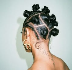 Bantu Knots On Natural Hair, Bantu Knots Hairstyles, Hairstyles On Natural Hair, Natural Hair Locs, Bantu Knot Hairstyles, Hair Locs, Cabello Afro Natural, Braids Locs, Baddie Vibes