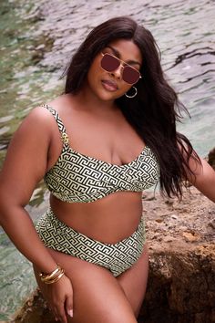 This bikini top is a suitcase essential! Made from a chlorine-resistant fabric, it features a metallic geometric print, heat-resistant gold tone strap details and a twisted front design. Pair with our matching bikini brief for a stunning co-ord!  A print you need! Clothing Trends, Print Swimsuit, Plus Size Womens Clothing, Plus Size Swimwear, Black Metallic, Co Ord, Jeans For Sale, Fashion Face, Front Design