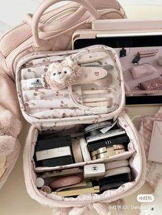 Korean Things To Buy, Korean Makeup Bag, Big Makeup Bags, Makeup Bag Aesthetic, Airport Fit, Korean School, School Bag Essentials, Airport Fits, Aesthetic Bags