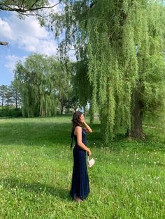 pretty dress, field, in nature, prom pics, prom poses, happy, pretty, photo ideas Prom Photos Outside, Prom Pics Individual, Places To Take Prom Pictures, Prom Dress Instagram Pictures, Cute Prom Pictures By Yourself, Pretty Prom Pictures, Single Prom Photos, No Face Prom Pics, Prom Photo Shoot Ideas