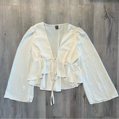 Cream Colored Blouse- Sheer. Top Is Size Xs And Flowy. Never Worn. Flowy Sheer Top, Cropped Blouse For Spring Brunch, White Flowy Shirt, Concert Clothes, Sheer White Shirt, White Flowy Top, Tops Shein, Aesthetic Accessories, Fancy Tops