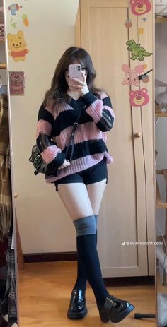 Casual Kawaii Outfits, Peony Aesthetic, Curvy Casual Outfits, Street Outfits, Finding Inspiration, Aesthetic Streetwear, Estilo Punk