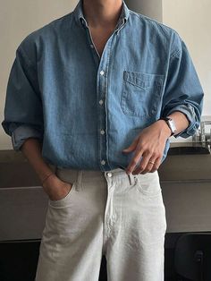 Men Denim Outfit, Men Aesthetic Outfits, Oversized Shirt Men, Denim Shirt Outfit, Denim Outfit Men, Shirt Outfit Men, Outfits Hombre, Denim Shirt Men