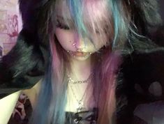 Black And Pastel Hair, Scene Hair Dye Ideas, Pastel Pink And Black Hair, Pink And Blue Hair Ideas, Purple Scene Hair, Alternative Pfp, Pastel Goth Hair, Scene Icon