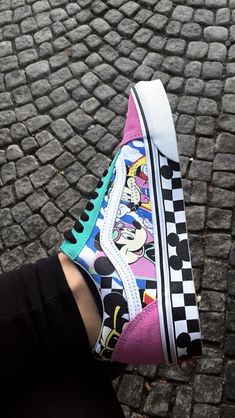 Vans Shoes Fashion, Cute Vans, Tenis Vans, Trending Womens Shoes, Disney Shoes, Diy Vetement, Everyday Shoes, Aesthetic Shoes