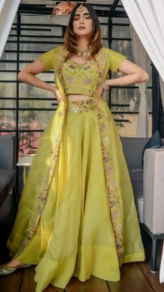 Haldi Outfits Unique, Lemon Colour Lehenga, New Model Dresses For Women Traditional, Simple Lehenga Designs For Wedding, Gown For Haldi Function, Outfit Ideas For Bridesmaids Indian, Birthday Outfit Indian Women, Lehenga With Jacket Style, Haldi Mehandi Dress