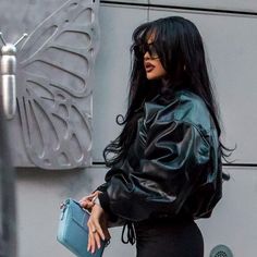 Winter Go Out Outfits, Dark Fall Fashion, Back Goals Aesthetic, 90’s Runway, All Black Baddie Outfit, Kalyn Rodriguez, Black Clothes Aesthetic, Winter Street Style 2023, Streetwear Women Winter