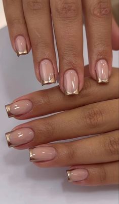 photo credsunknowncomment or dm for credit✧ Short Classy Nails, Natural Nails Manicure, Kutek Disney, Work Nails, Classy Acrylic Nails, Short Square Acrylic Nails, Acrylic Nails Coffin Short, Short Acrylic Nails Designs, Square Acrylic Nails