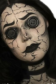 Scary Face Paint, Horror Halloween Costumes, Creepy Makeup, Other Mother, Creepy Costumes, Creepy Halloween Makeup, Halloween Makeup Pretty, Halloween Eye Makeup, Creepy Doll