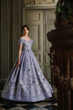 Look Gatsby, Era Victoria, Gaun Abad Pertengahan, 2019 Couture, Ethereal Dress, Luisa Beccaria, Old Fashion Dresses, Fairytale Dress, فستان سهرة