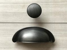 an image of a door handle on a cabinet