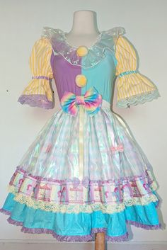 Unicorn Carousel, Candy Clothes, Clown Halloween Costumes, Mint Pastel, Clown Clothes, Fnaf Cosplay, Cute Clown, Dress Halloween Costume, Fantasy Dress