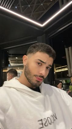 Short Fringe Haircut Men, French Crop Haircut, Mens Haircuts Thick Hair, Buzz Cut With Beard, Buzz Cut For Men, Very Short Hair Men, Buzz Cut Styles, Crew Cut Haircut, Fade Haircut Curly Hair