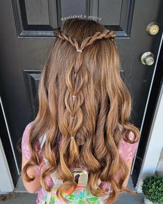 40 Trendy Back To School Hairstyles For Girls | Pretty Sweet Printables 2nd Grade Hairstyles, Cute And Easy Hairstyles For Kids, Hairstyles For 4th Graders, Hairstyles For 10 Year Girl, Girls Hairstyles For Long Hair, Girls Hair Styles, Elementary School Picture Day Hairstyles, Girl Hairstyles For School, Girls Hairstyles For School