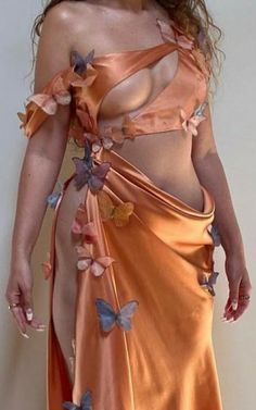 Pretty Woman Costume, Sabrina Claudio, Butterfly Dress, Mode Inspo, Looks Vintage, Fancy Dresses, Dream Dress, Look Fashion, Pretty Dresses